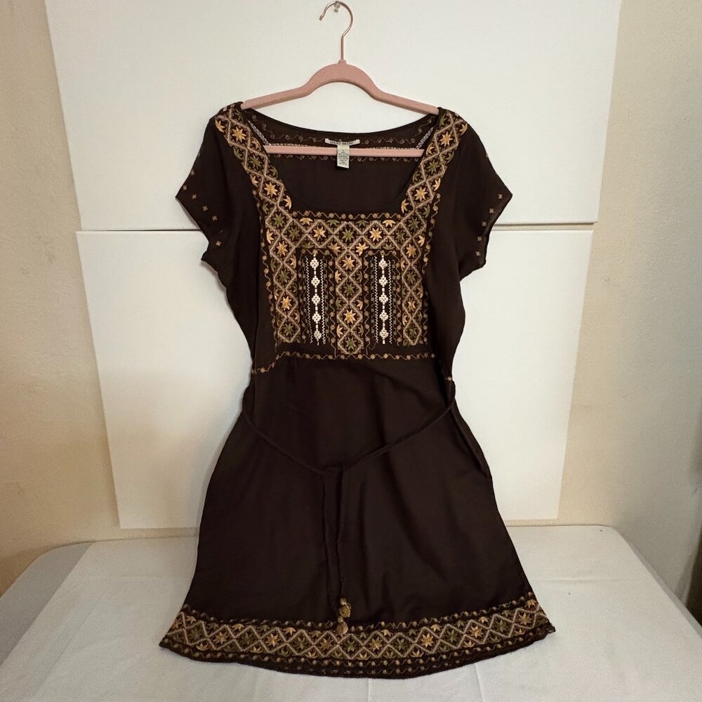 Lucky Brand Woman Brown Bohemian Embroidered Dress with Tie Belt Size Large